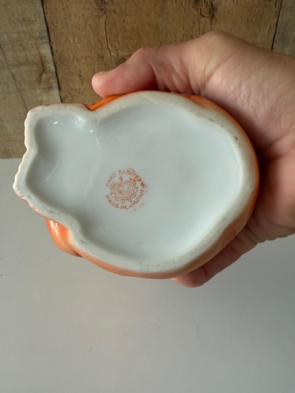 Vintage 1940’s Hand Painted Orange Ceramic Monkey Sugar Bowl 🐵🐒 - Picture 11 of 11